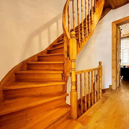 Refurbished Triplex In Taksim Estambul