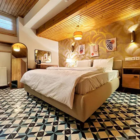 Apartamento Refurbished Triplex In Taksim *