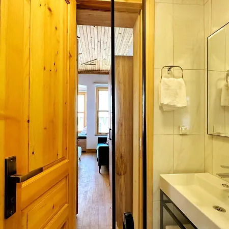 Refurbished Triplex In Taksim *